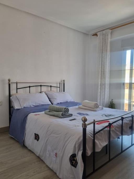 Lovely Three-Bedroom Apartment In Puerto De Sagunt Sagunto Exteriör bild